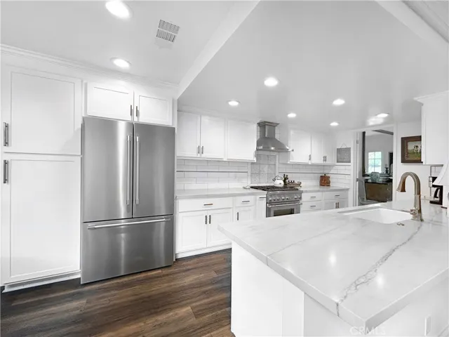14 Rue Marseille, Newport Beach, California 92660