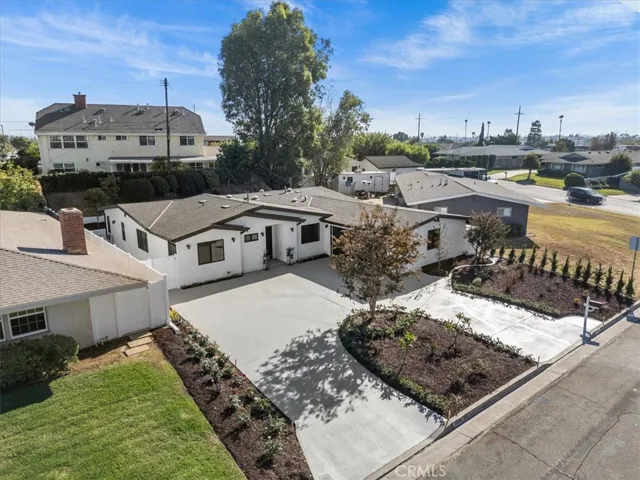 8266 Country Club Drive, Buena Park, California 90621