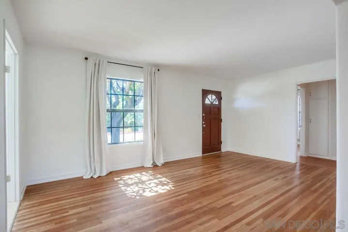 1760 Pacific Beach Dr, San Diego, California 92109