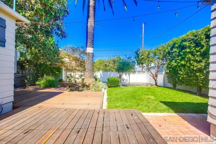 1760 Pacific Beach Dr, San Diego, California 92109