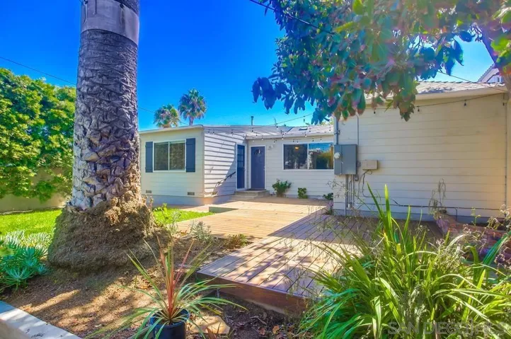 1760 Pacific Beach Dr, San Diego, California 92109