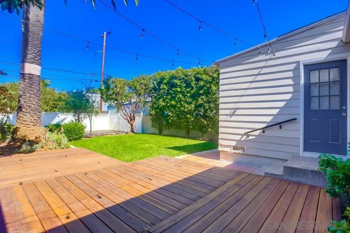1760 Pacific Beach Dr, San Diego, California 92109