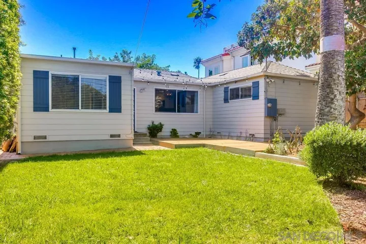1760 Pacific Beach Dr, San Diego, California 92109