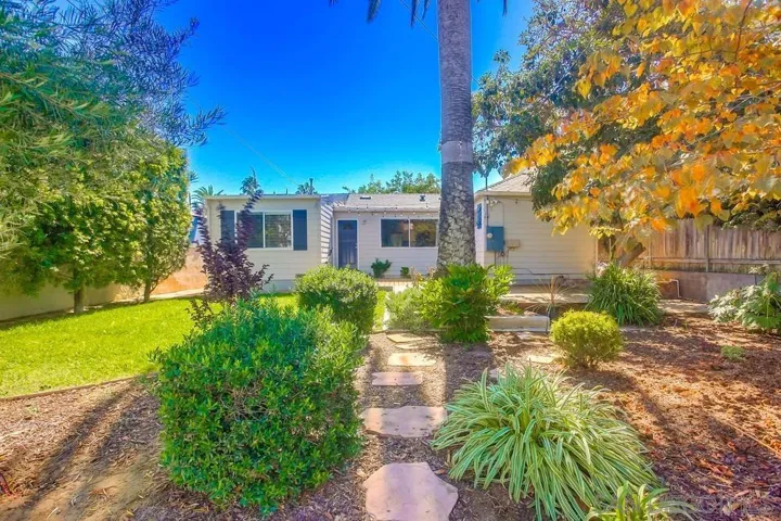 1760 Pacific Beach Dr, San Diego, California 92109