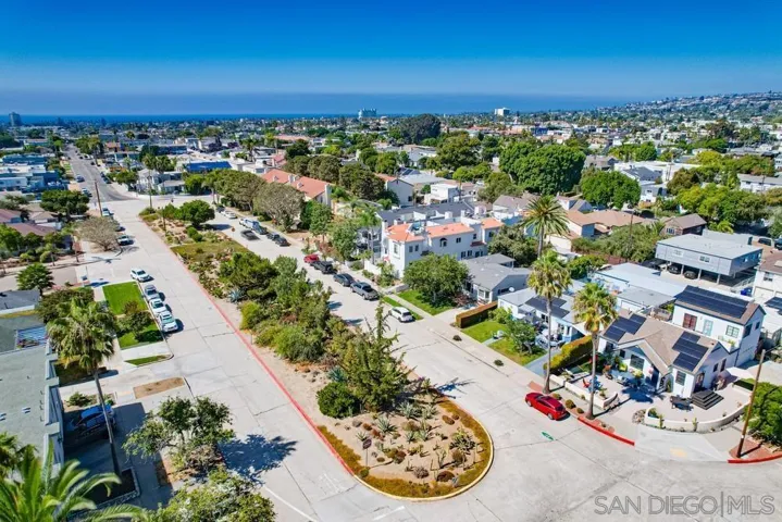 1760 Pacific Beach Dr, San Diego, California 92109