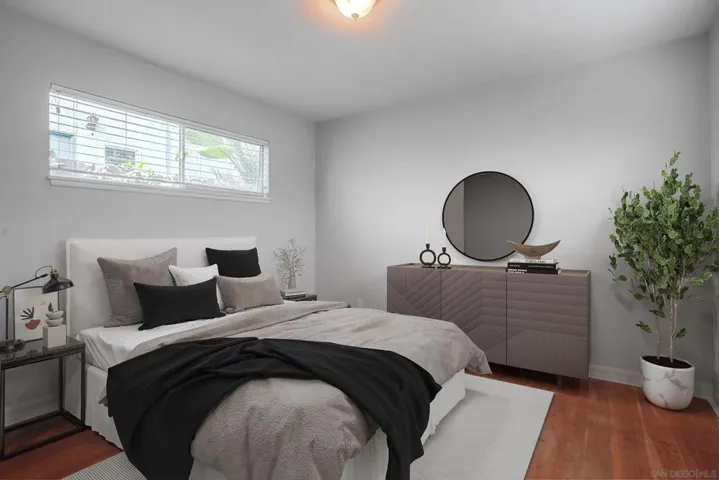 1760 Pacific Beach Dr, San Diego, California 92109