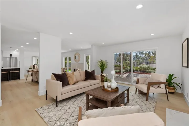 25652 Fallenwood, Lake Forest, California 92630