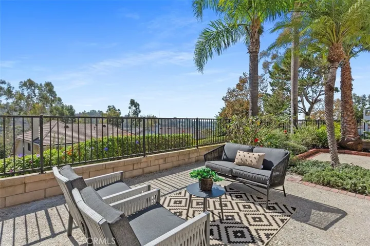 25652 Fallenwood, Lake Forest, California 92630