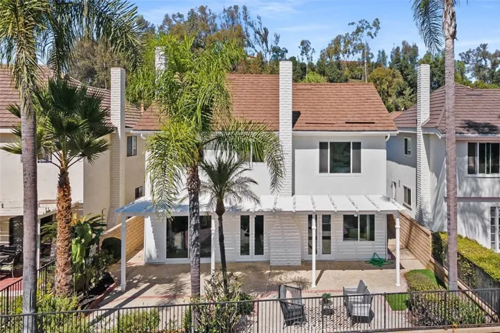 25652 Fallenwood, Lake Forest, California 92630