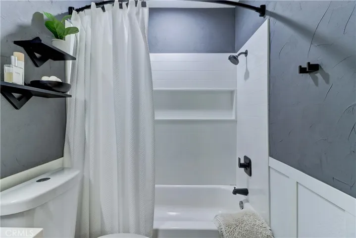 Full bathroom - tub and shower combo.