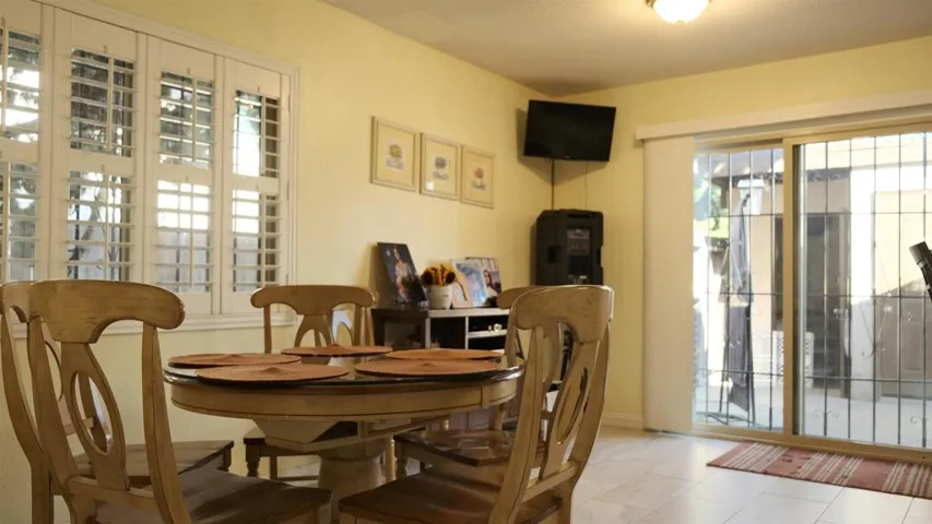8323 Panorama Ridge Ct, Spring Valley, California 91977