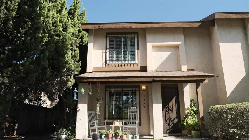 8323 Panorama Ridge Ct, Spring Valley, California 91977