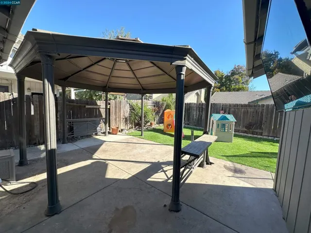 1876 Quail Meadows Cir, Vacaville, California 95687