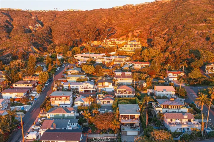 31911 Crestwood Place, Laguna Beach, California 92651