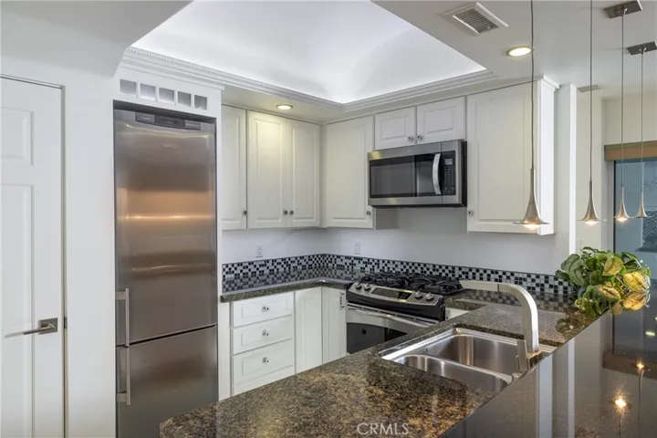 31911 Crestwood Place, Laguna Beach, California 92651