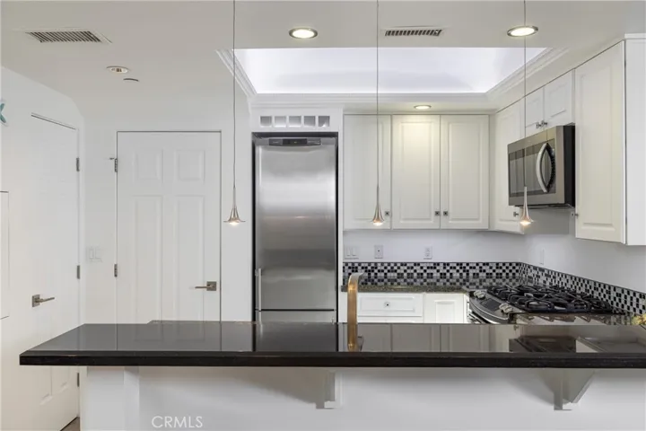 31911 Crestwood Place, Laguna Beach, California 92651