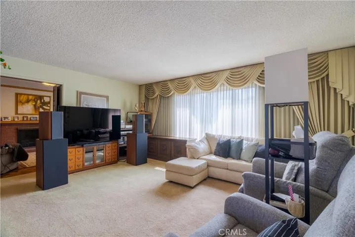 1016 El Mirador Drive, Fullerton, California 92835