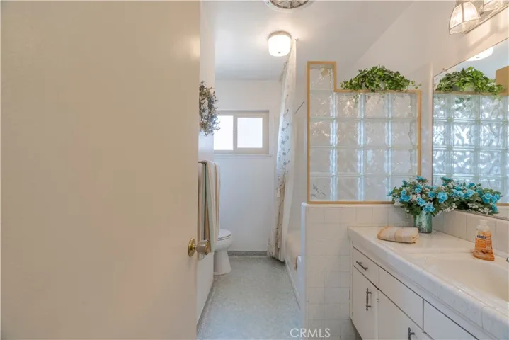 1016 El Mirador Drive, Fullerton, California 92835