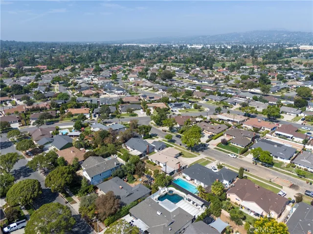 1016 El Mirador Drive, Fullerton, California 92835