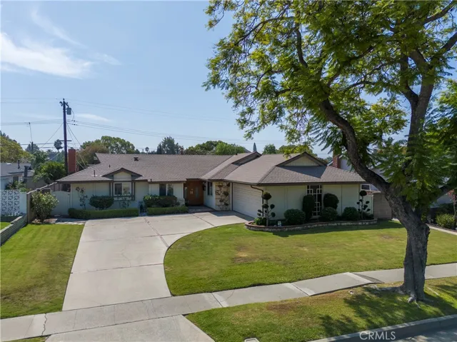 1016 El Mirador Drive, Fullerton, California 92835