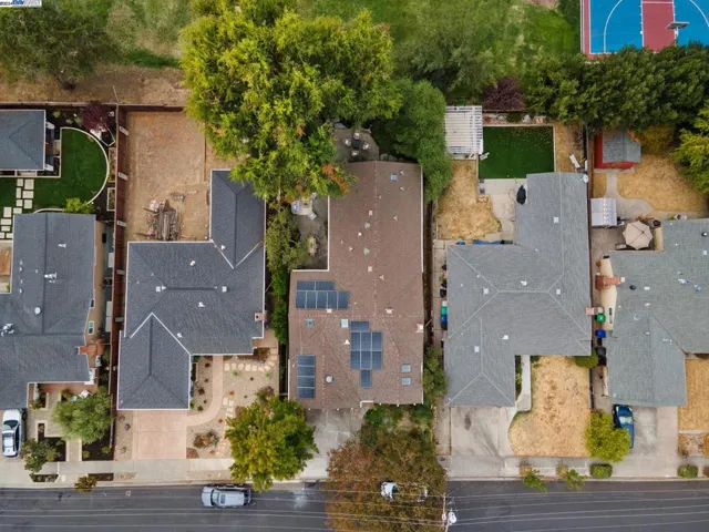 327 Christina Ct, Pleasanton, California 94566