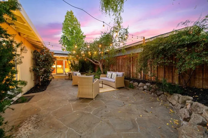 327 Christina Ct, Pleasanton, California 94566