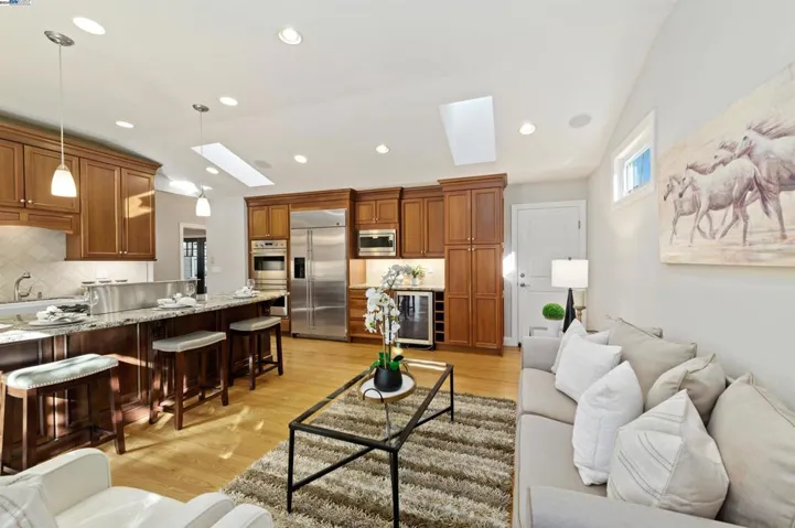 327 Christina Ct, Pleasanton, California 94566