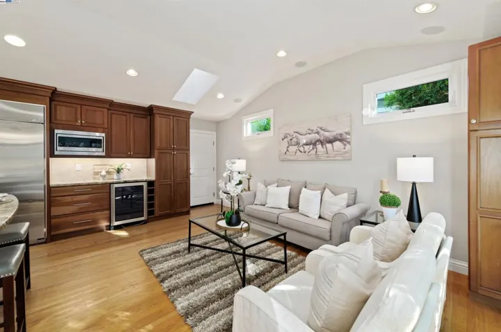 327 Christina Ct, Pleasanton, California 94566