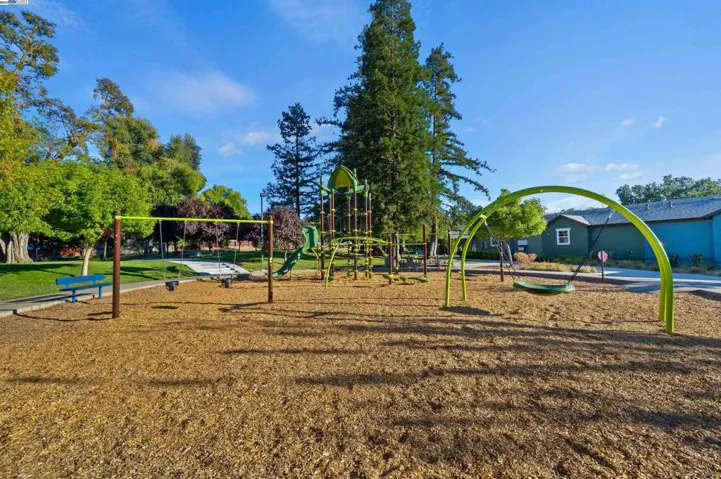 327 Christina Ct, Pleasanton, California 94566