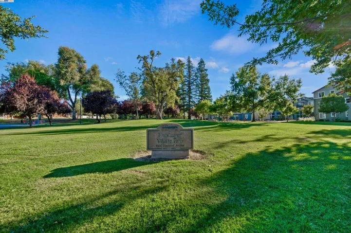 327 Christina Ct, Pleasanton, California 94566