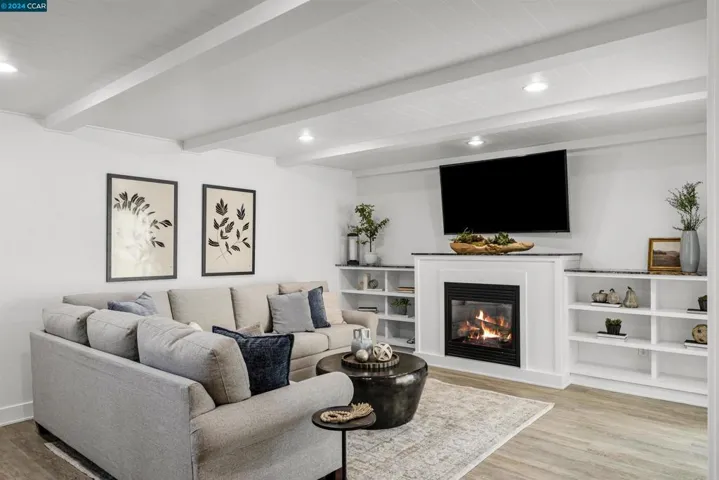72 Del Hambre Cir, Walnut Creek, California 94595