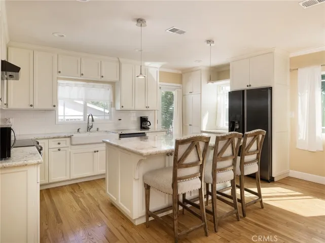 2061 Trudie Drive, Rancho Palos Verdes, California 90275