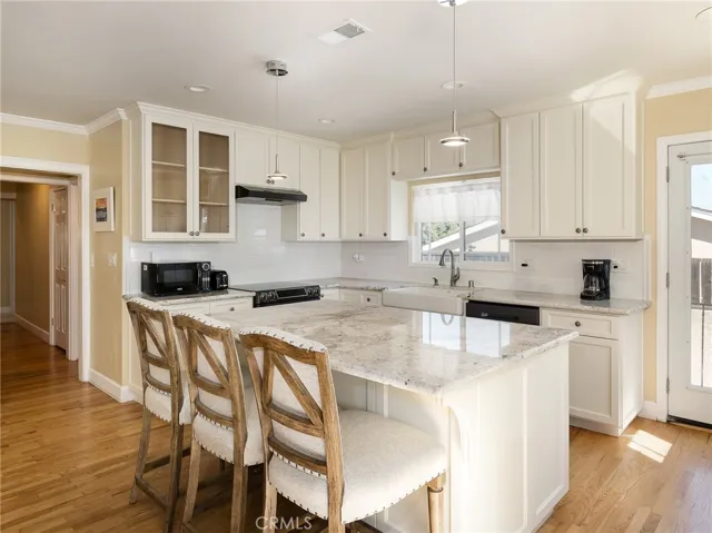 2061 Trudie Drive, Rancho Palos Verdes, California 90275