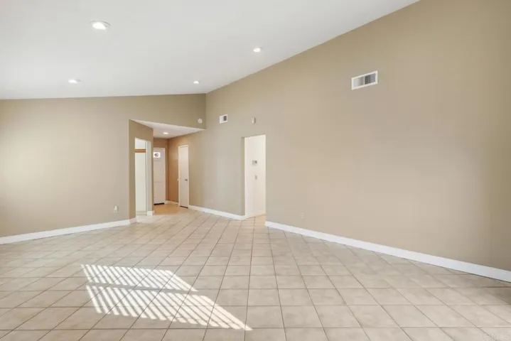 5381 Blackberry Way, Oceanside, California 92057