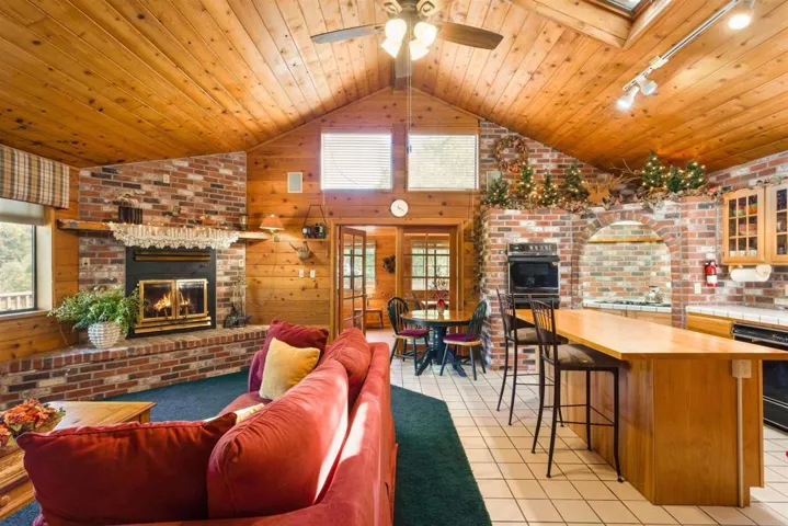 1275 Canyon Drive, Julian, California 92036