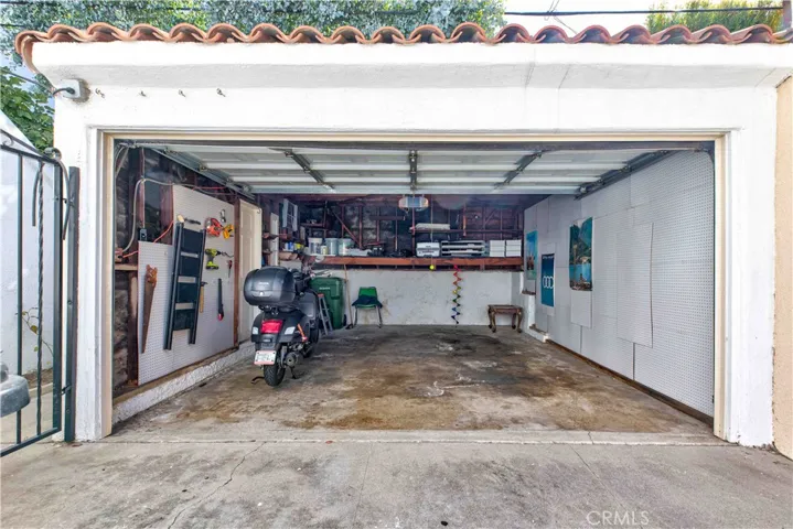 Unit 814 Garage