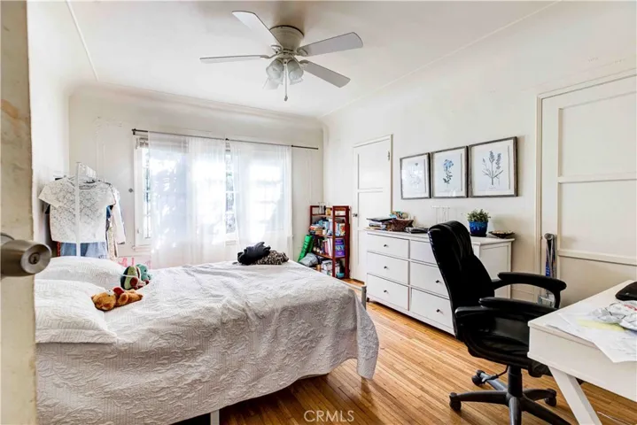 Unit 812 Bedroom2