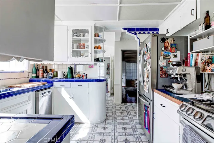 Unit 814 Kitchen