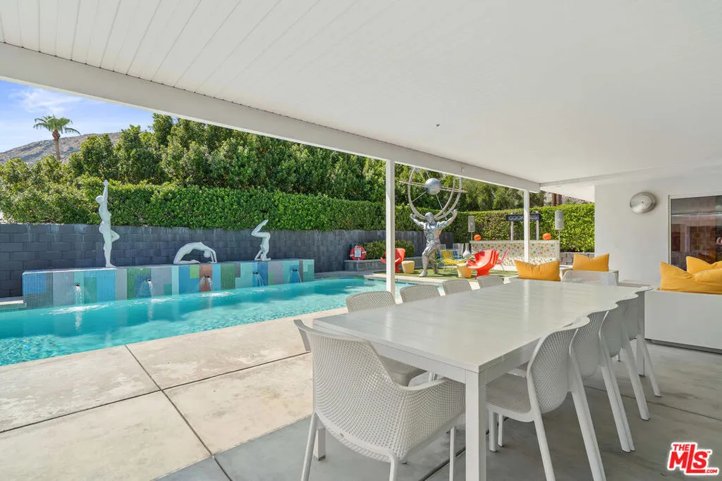 611 W Leisure Way, Palm Springs, California 92262 home-pic-40