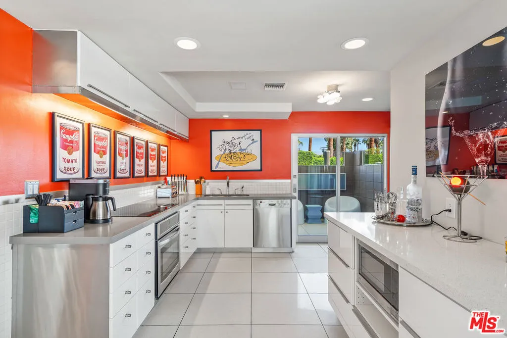 611 W Leisure Way, Palm Springs, California 92262 home-pic-13