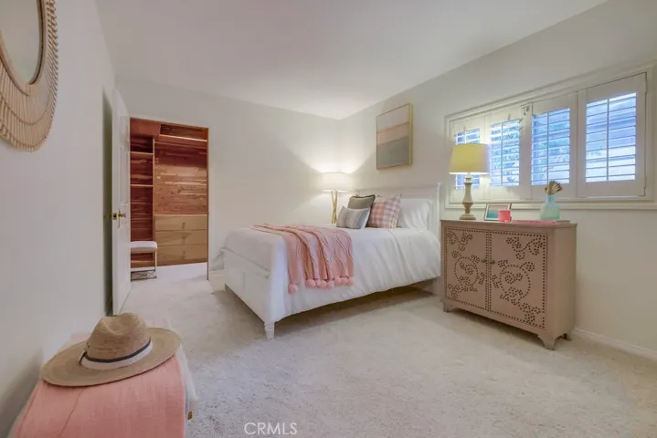 2038 Santa Rena Drive, Rancho Palos Verdes, California 90275