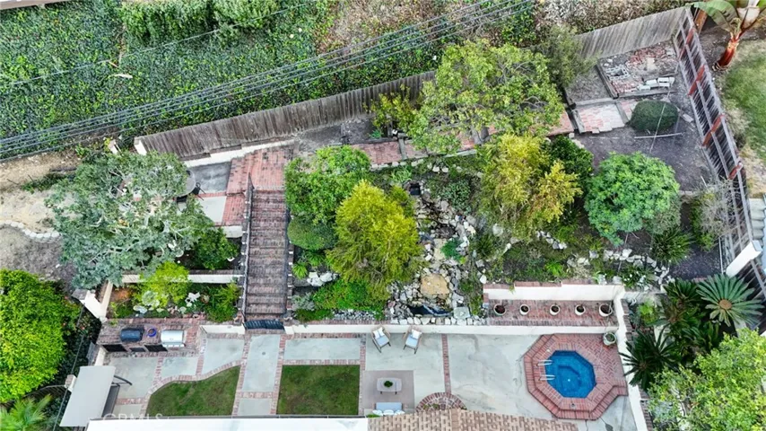2038 Santa Rena Drive, Rancho Palos Verdes, California 90275