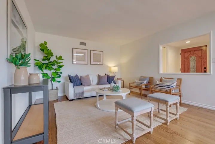 2038 Santa Rena Drive, Rancho Palos Verdes, California 90275