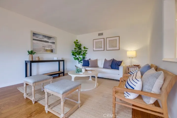 2038 Santa Rena Drive, Rancho Palos Verdes, California 90275