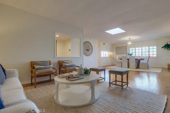 2038 Santa Rena Drive, Rancho Palos Verdes, California 90275