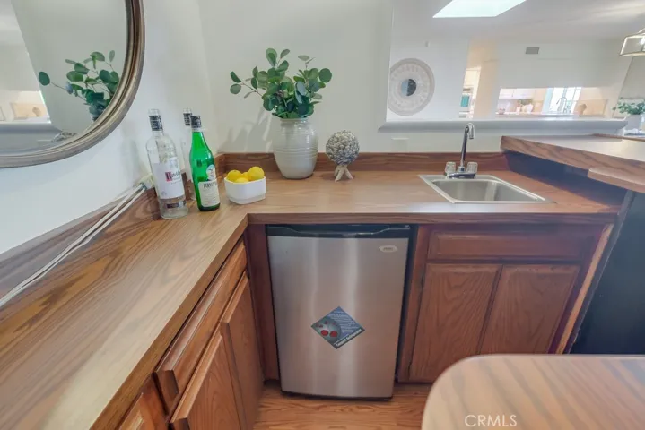 2038 Santa Rena Drive, Rancho Palos Verdes, California 90275