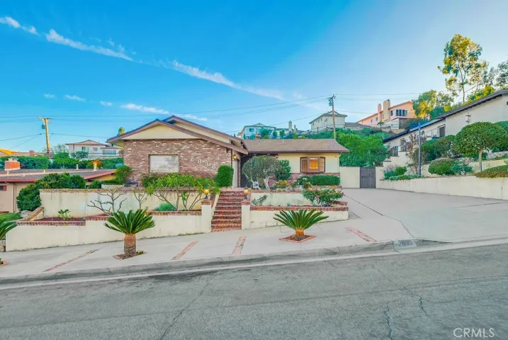 2038 Santa Rena Drive, Rancho Palos Verdes, California 90275
