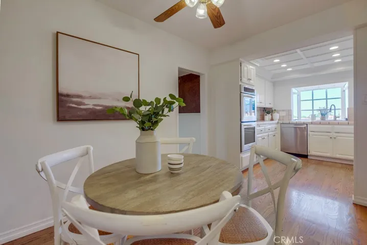 2038 Santa Rena Drive, Rancho Palos Verdes, California 90275