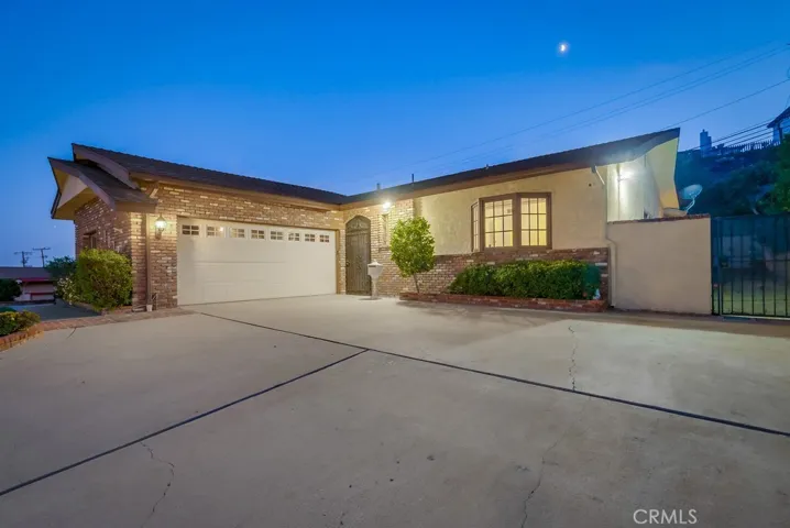2038 Santa Rena Drive, Rancho Palos Verdes, California 90275