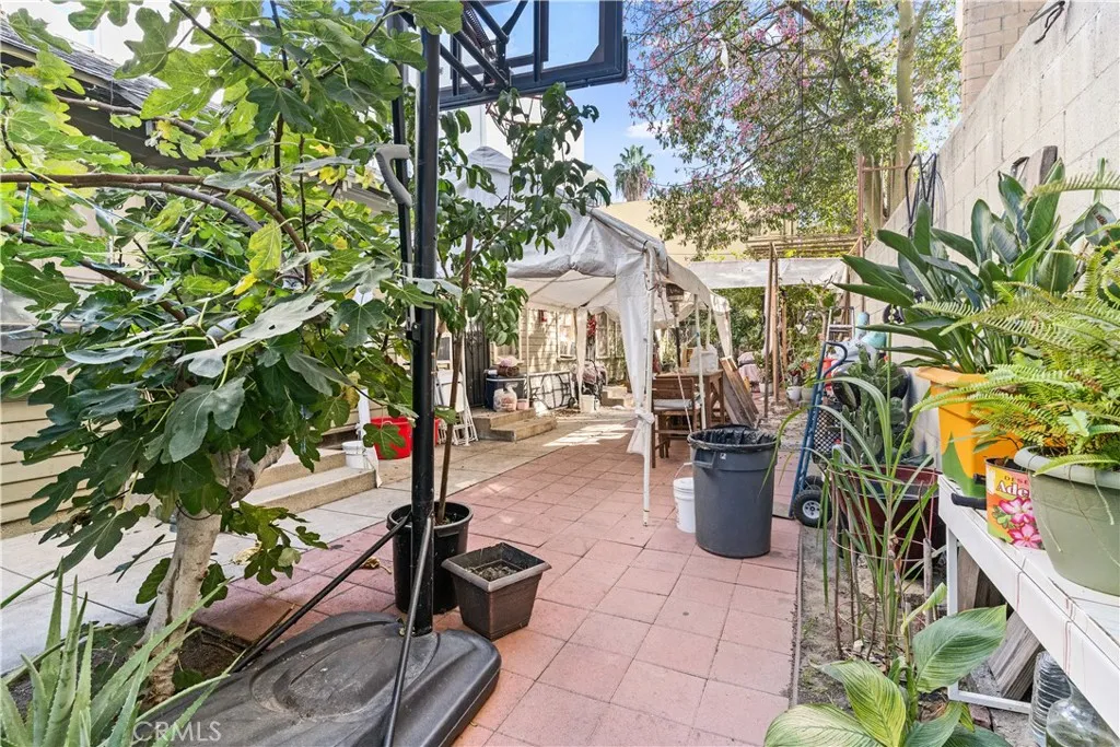 1757 Long Beach Boulevard, Long Beach, California 90813 home-pic-15